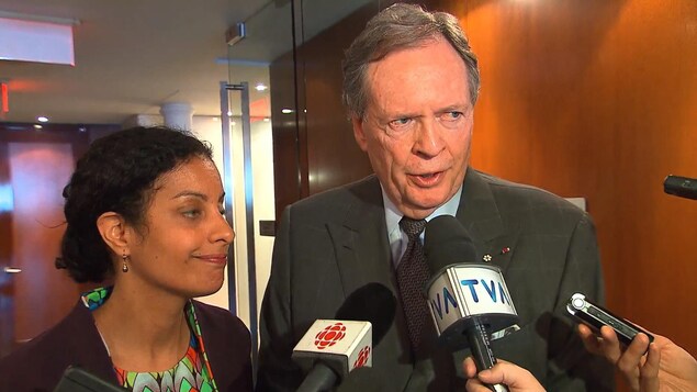 Mme Anglade et M. Chrétien répondent aux questions des journalistes. Mme Anglade et M. Chrétien répondent aux questions des journalistes.