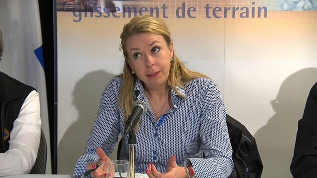 La ministre du Travail, Dominique Vien La ministre du Travail, Dominique Vien