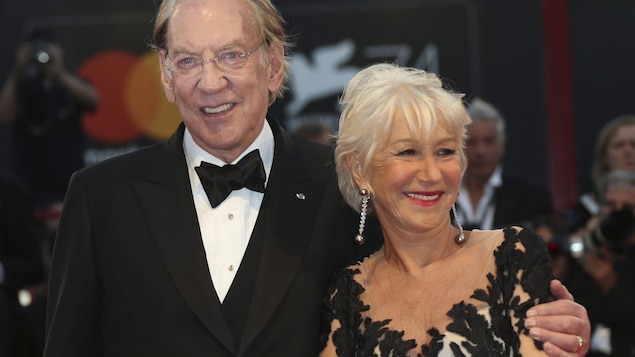 Donald Sutherland et Helen Mirren lors de la présentation de leur film « The Leisure Seeker » à la Mostra de Venise le 3 septembre 2017 Donald Sutherland et Helen Mirren lors de la présentation de leur film « The Leisure Seeker » à la Mostra de Venise le 3 septembre 2017