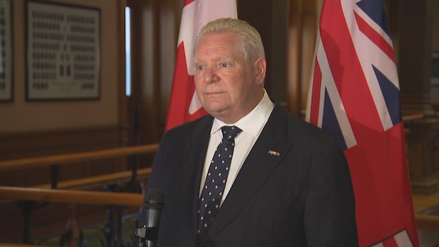 Le premier ministre lors d'un point de presse à Queen's Park. 