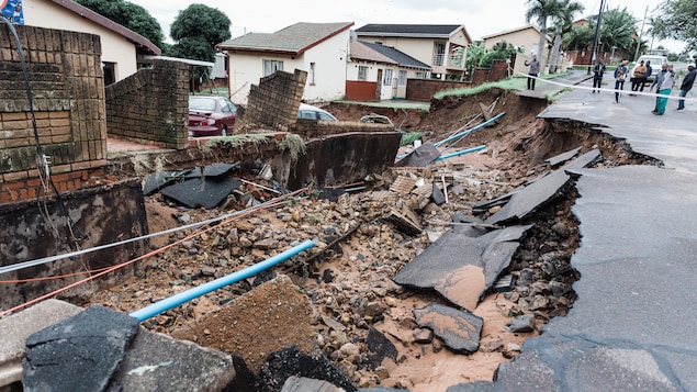 Les inondations ont fait près de 400 morts en Afrique du Sud