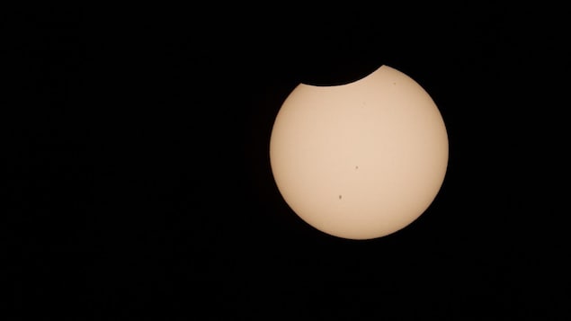 Deux éclipses partielles dans le ciel d’août