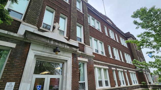 Façade de l'école Dollard de Trois-Rivières