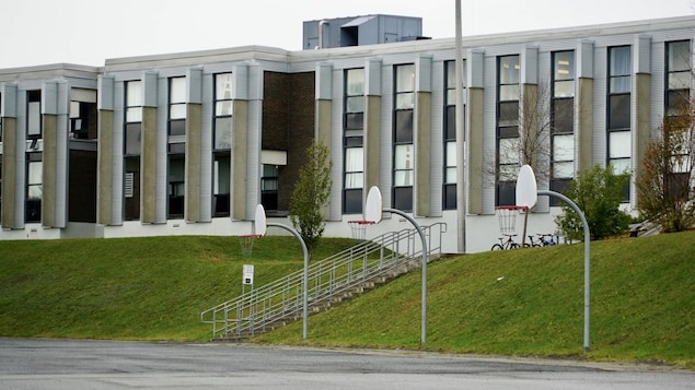 L’école secondaire du Mistral aura son terrain synthétique