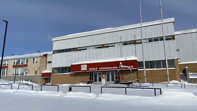 Pénurie d’enseignants: l’école Natagan de Barraute cherche de nouvelles façons de faire