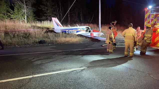 Atterrissage d’un avion sur la route 117 à Rouyn-Noranda