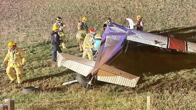 Un avion s’écrase près de l'autoroute, mais pas de blessé