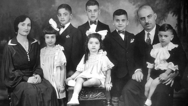 Portrait en noir et blanc de la famille d'Edouard Alepin Portrait en noir et blanc de la famille d'Edouard Alepin