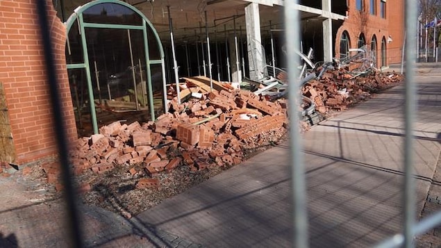 Périmètre de sécurité élargi autour de la Place des Pionniers