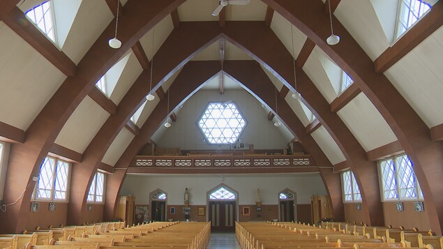 L'intérieur de l'église du secteur Les Boules L'intérieur de l'église du secteur Les Boules