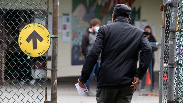Les bureaux de scrutin sont fermés en Colombie-Britannique
