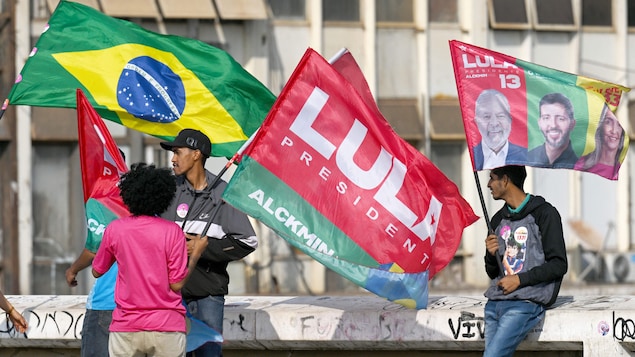 Quel est l’état d’esprit des Brésiliens à l’approche des élections?