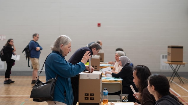 Élections au Québec : participation record au vote par anticipation