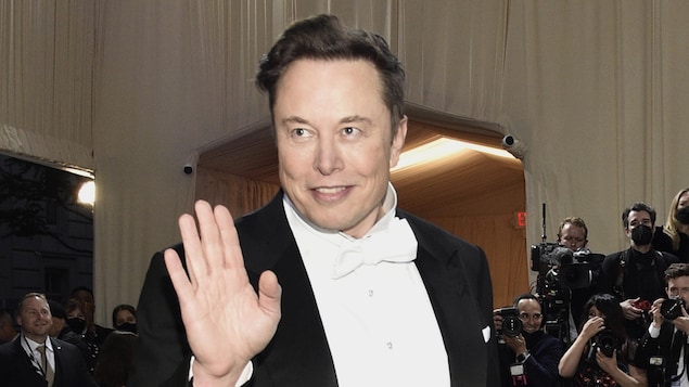 Elon Musk veut lever le bannissement de Trump de Twitter