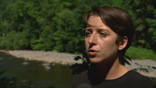 Emilie Bégin, agente à la prévention et à l'information pour la SOPFEU Emilie Bégin, agente à la prévention et à l'information pour la SOPFEU