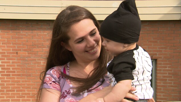 Émilie St-Laurent et son fils Dustin Émilie St-Laurent et son fils Dustin