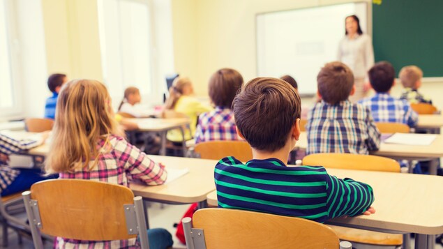Des élèves dans une classe.