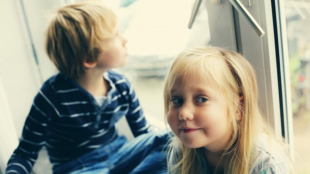 Deux enfants.