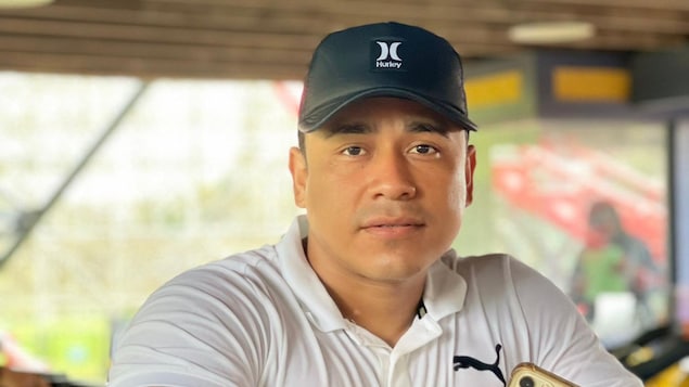 La mort d'Enrique Hernandez, 27 ans, relance le débat sur la sécurité professionnelle des travailleurs migrants. Le jeune Mexicain est tombé d'un toit alors qu'il travaillait et a subi des blessures mortelles.