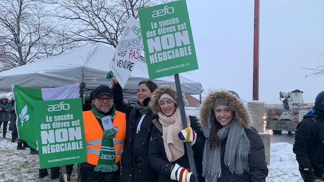 Des enseignants en grève
