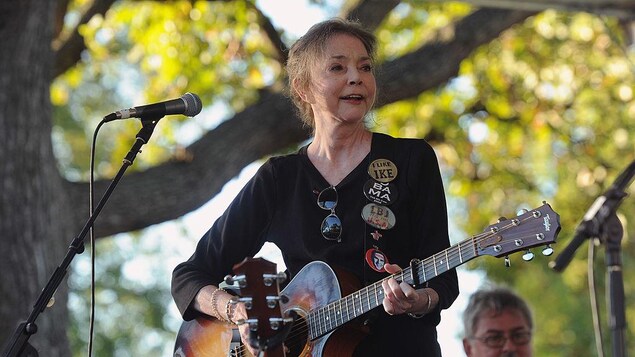 Mort de l'artiste folk et country Nanci Griffith | Radio ...