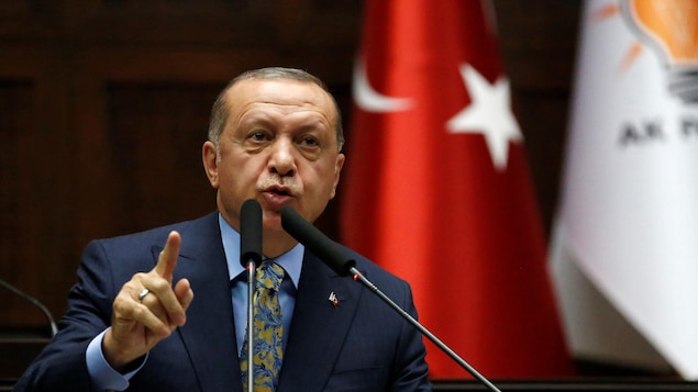 Le président turc Tayyip Erdogan lors d'une réunion au parlement turc à Ankara, en Turquie, le 23 octobre 2018. Le président turc Tayyip Erdogan lors d'une réunion au parlement turc à Ankara, en Turquie, le 23 octobre 2018.