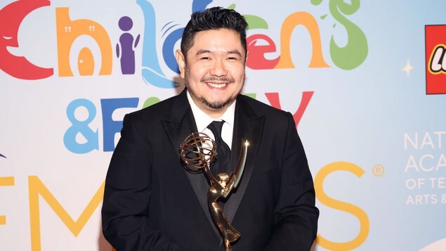 The Filipino-Canadian voice actor won his first Emmy on December 11 for voicing
Looney Tunes characters Bugs Bunny, Marvin the Martian, Daffy Duck and Tweety. PHOTO: TWITTER / ERIC BAUZA