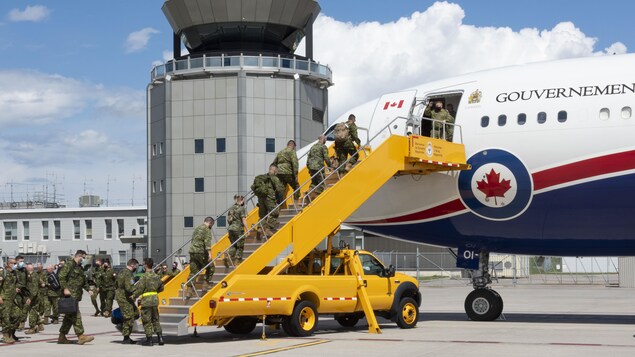 Au tour des militaires de la 3e Escadre de partir pour la Roumanie