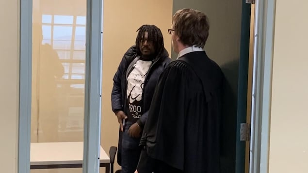 Fraude amoureuse: la poursuite réclame jusqu’à 10 ans de prison