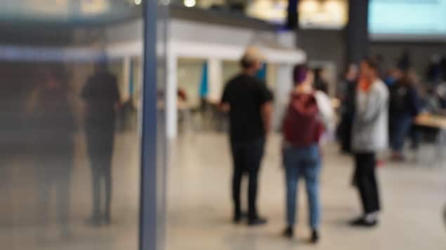 Des témoins actifs pour contrer les violences sexuelles dans les partys étudiants à l’UQAR