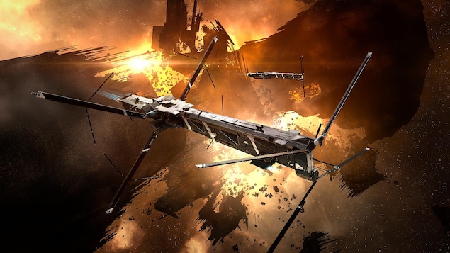 Une capture d'écran du jeu vidéo EVE Online montrant un vaisseau spatial devant l'épave d'un plus gros vaisseau. Une capture d'écran du jeu vidéo EVE Online montrant un vaisseau spatial devant l'épave d'un plus gros vaisseau.