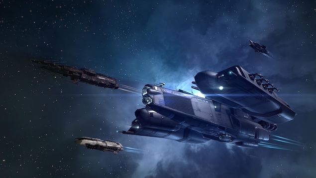 Une capture d'écran du jeu vidéo EVE Online montrant quatre vaisseaux spatiaux aux formes très différentes les unes des autres. Une capture d'écran du jeu vidéo EVE Online montrant quatre vaisseaux spatiaux aux formes très différentes les unes des autres.