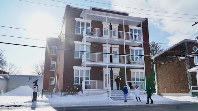 Un immeuble à logement de la rue Saint-Roch, à Trois-Rivières.