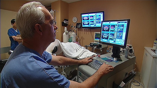 Examen de la prostate en milieu hospitalier