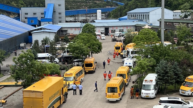 Chine : une explosion dans une mine de charbon fait au moins 90 morts