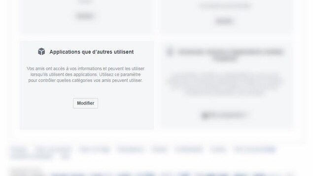 Une capture d'écran du menu « Applications » de Facebook dont une grande partie est floutée pour ne laisser visible que la boîte « Applications que d'autres utilisent ». Une capture d'écran du menu « Applications » de Facebook dont une grande partie est floutée pour ne laisser visible que la boîte « Applications que d'autres utilisent ».
