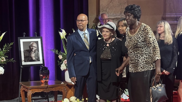 Extraordinaire et humain : Oliver Jones salué lors d’une chapelle ardente à Montréal