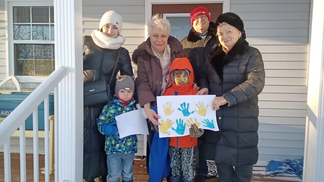 Heureuses retrouvailles pour une famille ukrainienne à l’Île-du-Prince-Édouard