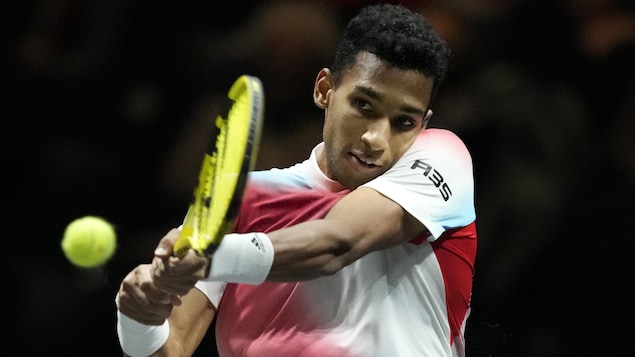 Félix Auger-Aliassime passe en demi-finale au tournoi de Marseille