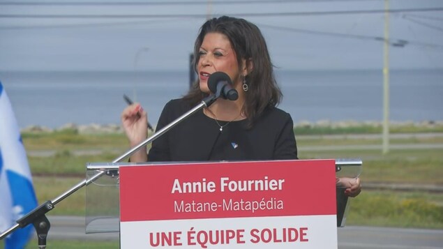 Annie Fournier, candidate du Parti libéral du Québec dans Matane-Matapédia Annie Fournier, candidate du Parti libéral du Québec dans Matane-Matapédia