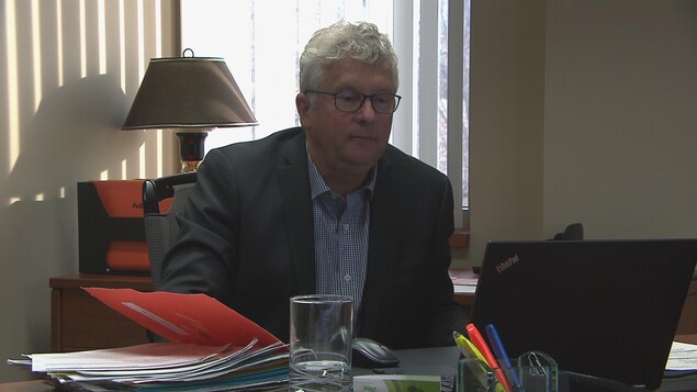 Claude Périnet, directeur général de la Ville de Rimouski et président de l'Association des directeurs généraux municipaux du Québec Claude Périnet, directeur général de la Ville de Rimouski et président de l'Association des directeurs généraux municipaux du Québec