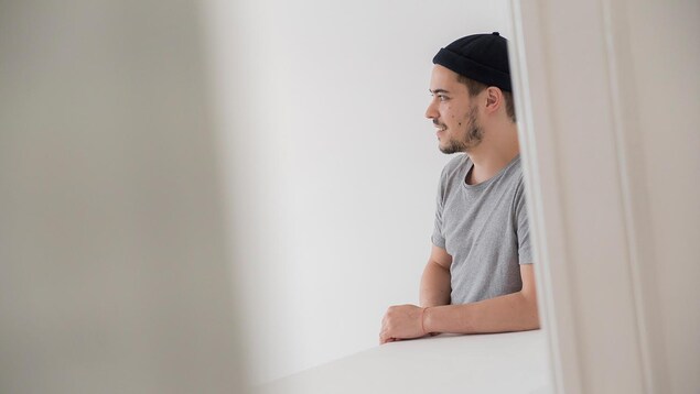 Antonin Pons Braley, héliograveur et chercheur français associé au laboratoire Tumuult, un laboratoire d'art et de recherche sur le nord, implanté à Berlin, qui étudie Fermont et ceux qui y vivent sous plusieurs angles. Antonin Pons Braley, héliograveur et chercheur français associé au laboratoire Tumuult, un laboratoire d'art et de recherche sur le nord, implanté à Berlin, qui étudie Fermont et ceux qui y vivent sous plusieurs angles.