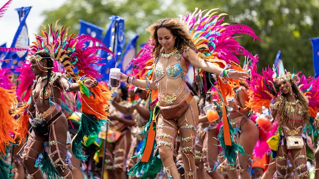 Le grand défilé du Festival caribéen de retour à Toronto dans toute son exubérance