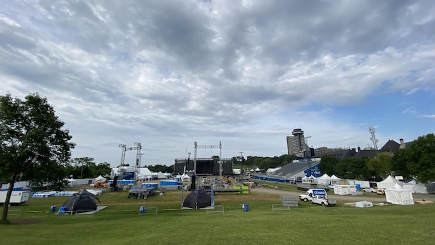 Les installations pour le Festival d'été de Québec.