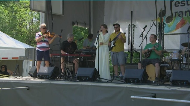 Une deuxième journée du Festival fransaskois sous le soleil