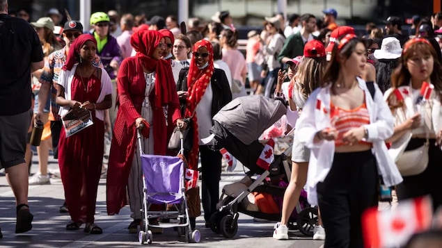 Le multiculturalisme brille à Calgary pour la fête du Canada