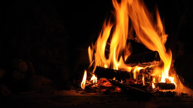 Québec interdit les feux à ciel ouvert presque partout pour une durée indéterminée