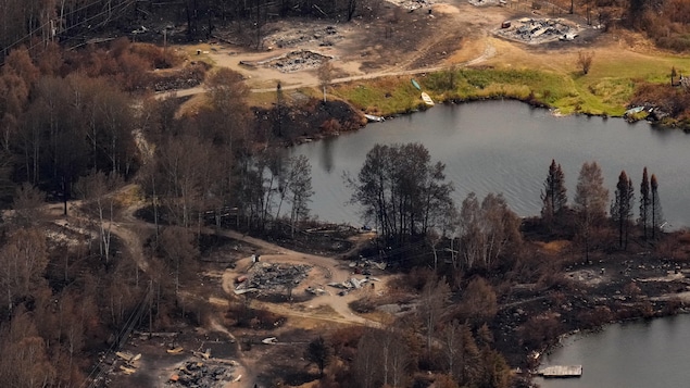 Feux de forêt en Ontario : au tour de l’opposition de réclamer une enquête publique