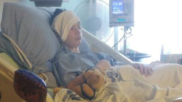 La jeune victime est hospitalisée depuis l'incident. La jeune victime est hospitalisée depuis l'incident.