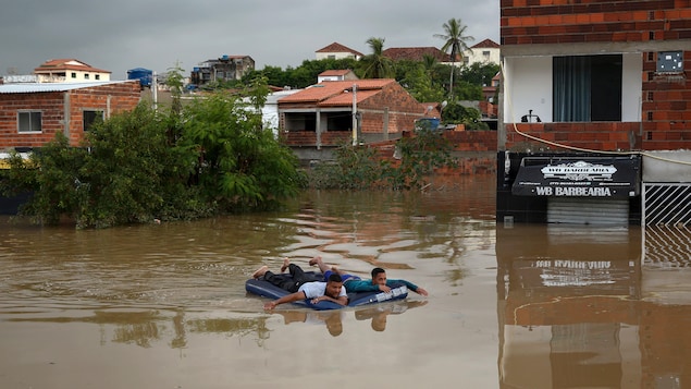 Le bilan des inondations au Brésil passe à 20 morts, 63 000 personnes déplacées